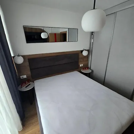 Daire Lu And Ma Jahorina